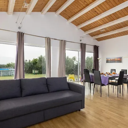 빌라 - In Collina Vista Mare Con Piscina Privata *