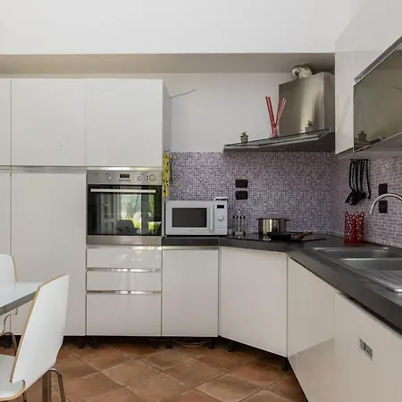 - In Collina Vista Mare Con Piscina Privata Villa Castiglioncello