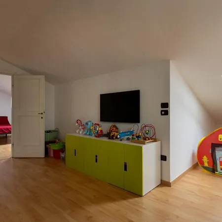 - In Collina Vista Mare Con Piscina Privata
