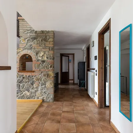 - In Collina Vista Mare Con Piscina Privata *