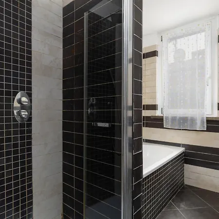 - In Collina Vista Mare Con Piscina Privata *