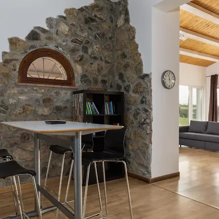 - In Collina Vista Mare Con Piscina Privata Villa Castiglioncello