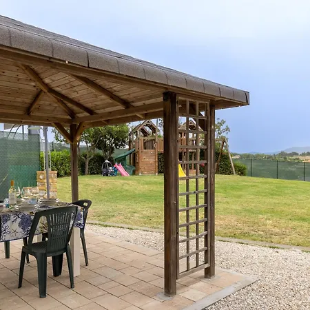 - In Collina Vista Mare Con Piscina Privata *